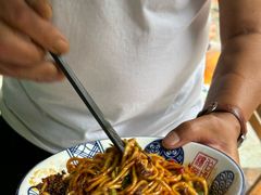 -杨伯英传统杂酱面