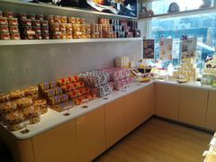 -好利来(革新店)