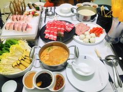 -红鼎豆捞·非遗鲍皇汤火锅(宝丰路店)