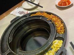 烤盘内的芝士玉米-韩宫宴烤肉·料理(苏州中心店)