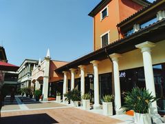 -佛罗伦萨小镇广佛名品奥特莱斯(疏港路店)