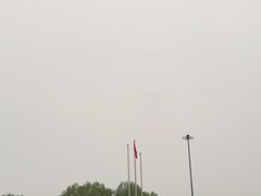 -三河服务区-停车场