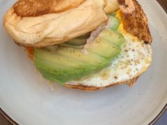 牛油果鸡蛋三明治-RAC BAR(安福路店)