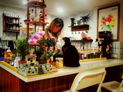 -C.Y Cafe