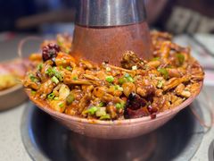 -老佛爷铜炉蛙锅(东门老街店)