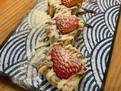 浪漫草莓寿司-八代目拉面(金爵万象店)