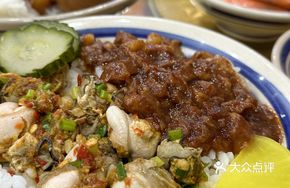 Bull's Fresh Oyster Braised Pork Rice