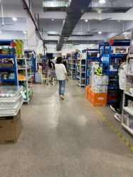 -逝水玩具折扣店