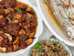 -丹水桥地锅鱼·翘嘴鲌·地方特色全鱼宴(丹江口大坝店)