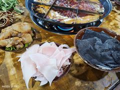 -正南齊北重庆老火锅(光华村直营店)
