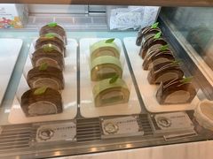 -花花卷卷·鲜食蛋糕(静安久光百货店)