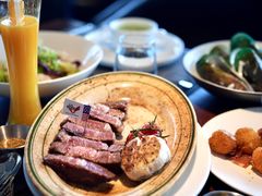 -MONICH牛排融合餐厅(和义大道购物中心店)