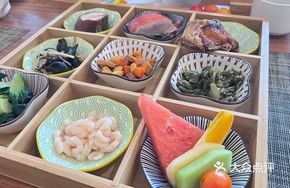 Nine-grid Beautiful Noodles