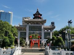 -绳金塔