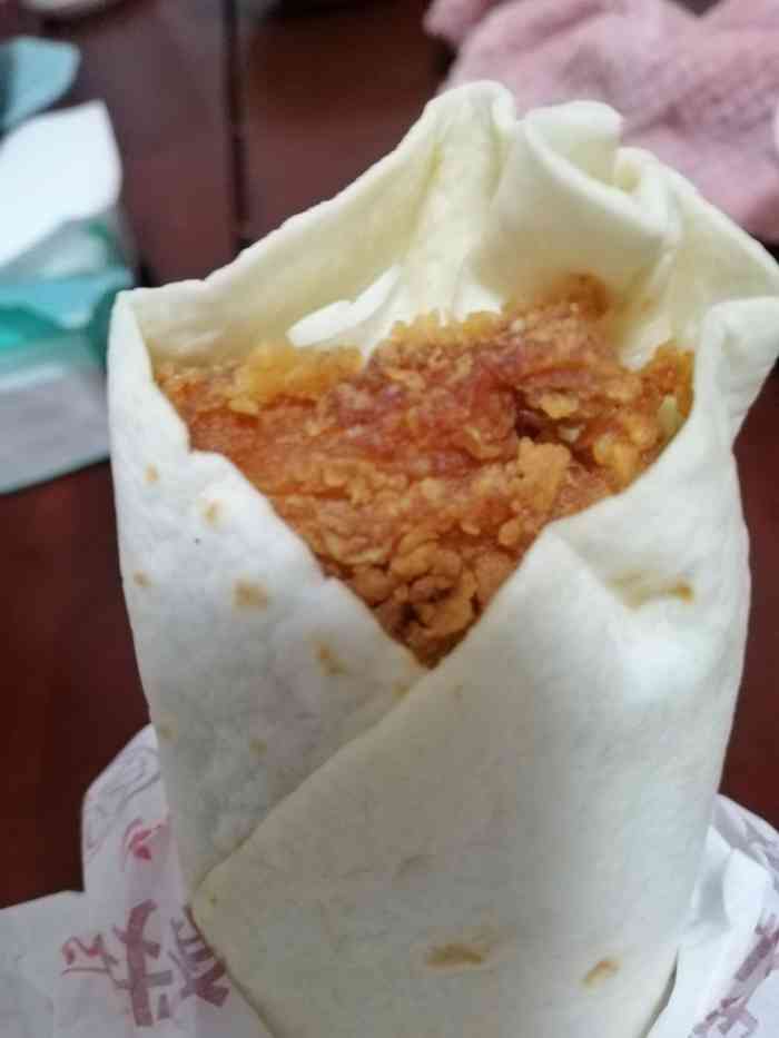 美乐堡炸鸡汉堡-"点的外卖,很便宜.鸡肉卷里面就只有鸡肉.