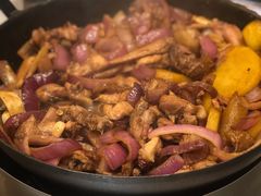 -胡须佬鸡煲四季火锅店(石厦西村直营店)