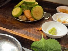 -围炉肉舍•炭烤活鳗•丹东海鲜烤肉(步行街店)