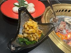 -山川小町·极番烧肉(新地假日广场店)