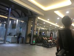 -金摩尔健身游泳(万象城鼎丰大厦店)