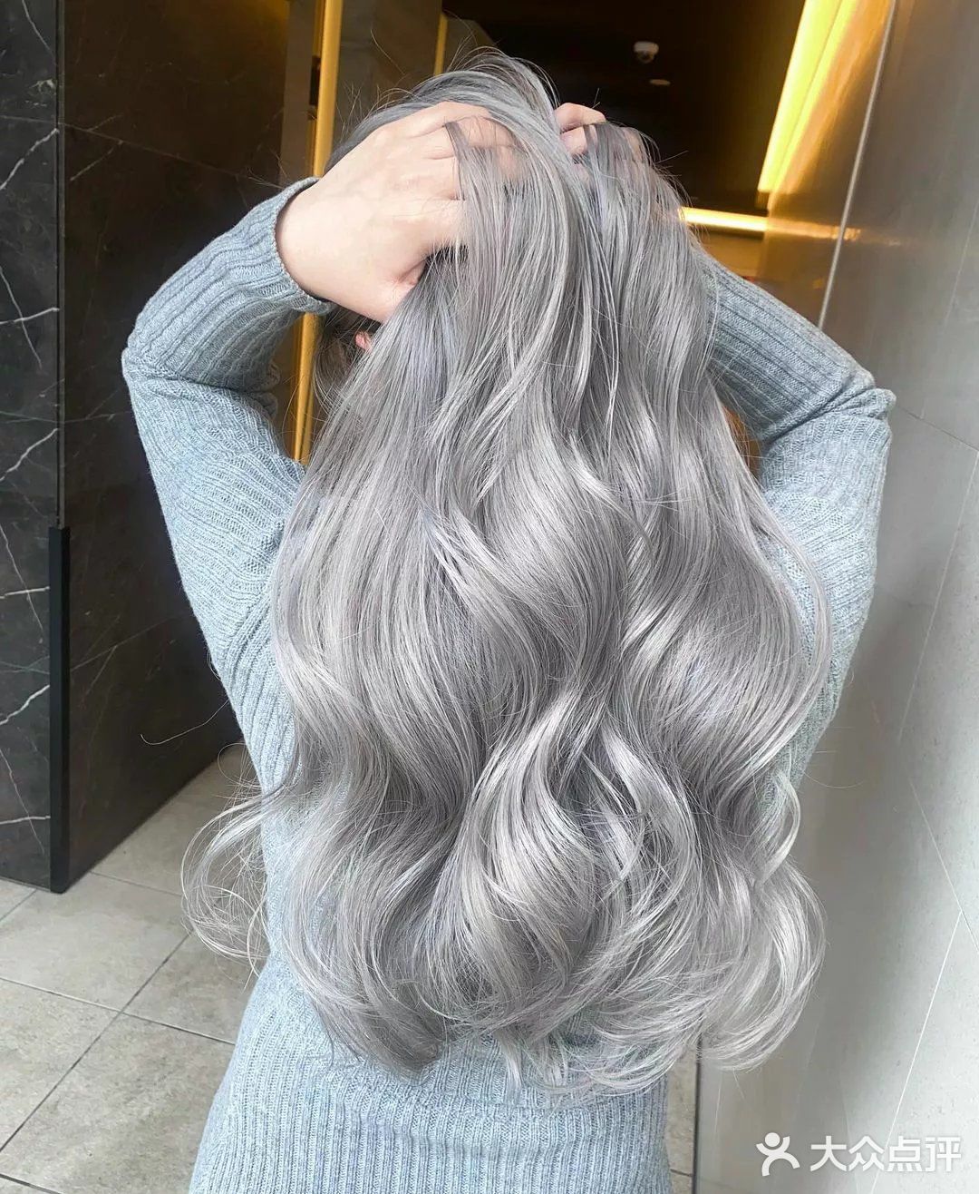 适合喜欢女团风发色的妹纸们 瞬间A爆的质感银灰色