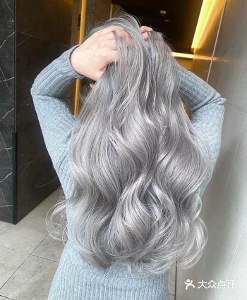 适合喜欢女团风发色的妹纸们 瞬间A爆的质感银灰色