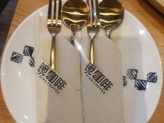 -ZING COFFEE 镜咖啡