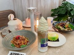 -玲婧胡同·生日蛋糕·餐厅(嘉里城店)