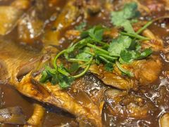 -鸿亨泰杂鱼馆(港馨家园店)