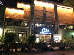 -more than meow吴止猫主题餐厅(承德 中船汇店)