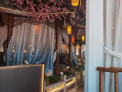 -荷塘秋月·本帮江浙菜(国权路店)