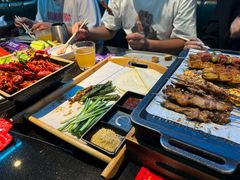 -最先生·烧烤·火锅·音乐聚会餐厅(大悦城店)