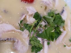 酸菜鱼-去茶去餐厅(中央大街店)
