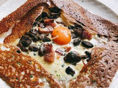 鸡蛋蘑菇熏肉荞麦可丽饼-RAC BAR(安福路店)