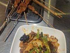 -马路牙子烧烤音乐酒馆(望京店)