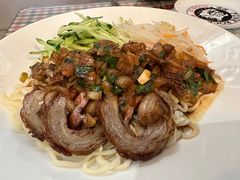 -鼓楼吃面·肉啃肉(南锣鼓巷店)