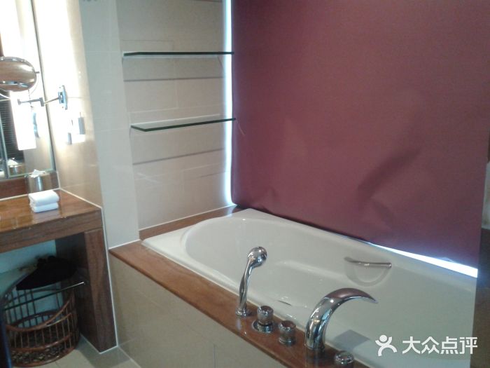 杭州龙禧福朋喜来登酒店浴缸图片