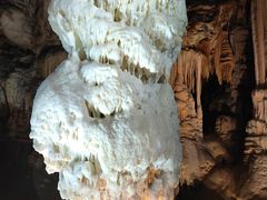 -波斯托伊纳溶洞