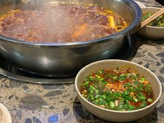 -肖肖酸萝卜鱼火锅(总店)