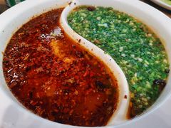 鸳鸯水煮牛肉-成都吃客(九眼桥店)