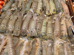 -领鲜活海鲜榴莲自助火锅(东门店)