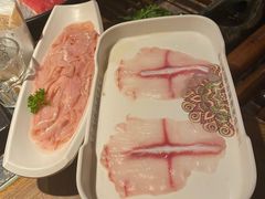 -老牌坊云南鱼豆花火锅(哈西万达店)