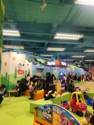 -莫莉幻想儿童乐园(武汉保利广场店)