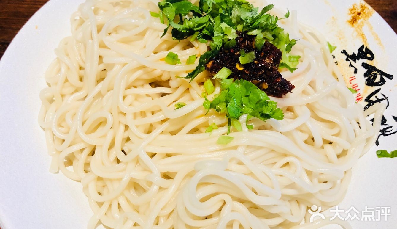 基本感觉不到淀粉的存在，扎扎实实的肉肉，炸的很到位