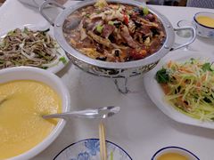 -溢心园香河肉饼总店