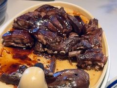 -八府香鸭·啫啫煲(华山路店)