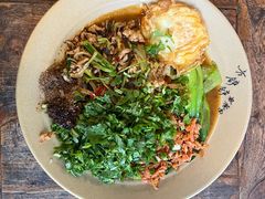 -方铲铲·成都板凳面(滨江银泰店)