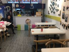 -鲲少爷烤鱼饭.螺蛳粉·清真(爱琴海店)
