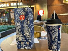 -瑞虹新天地月亮湾