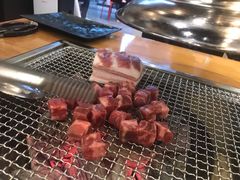-肉甲韩国木炭烤肉(新壹街1店)