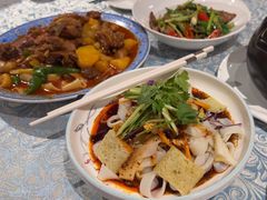 -巴扎美食·新疆菜·西域歌舞表演餐厅(新疆大厦店)